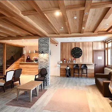 Luna Apartman, Zupa شقة